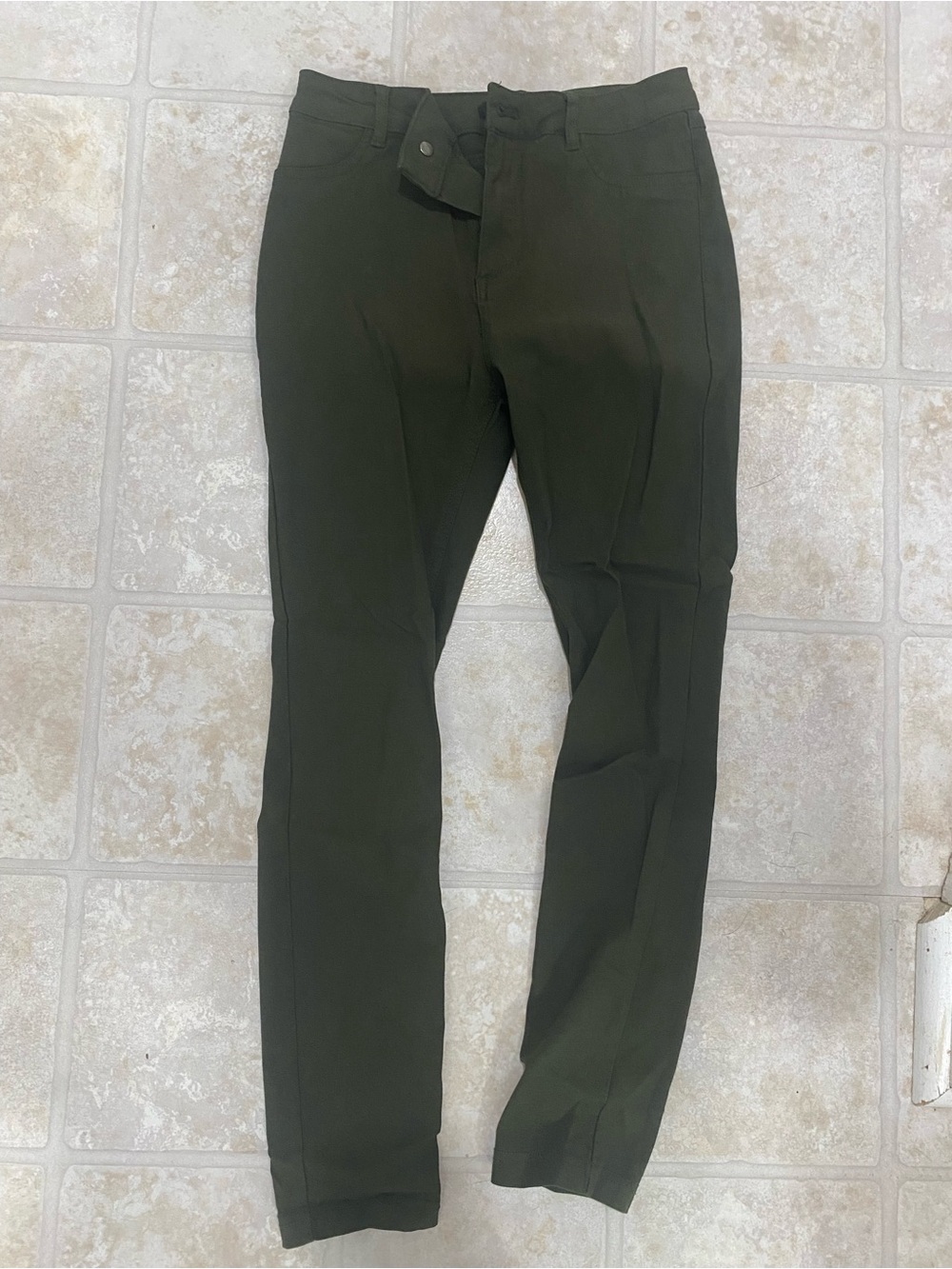 Forever 21 Women’s Olive Green Slim Pants